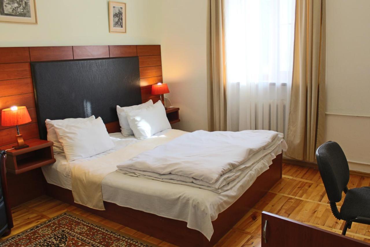 Diligence Hotel & Restaurant Dilijan Exterior photo