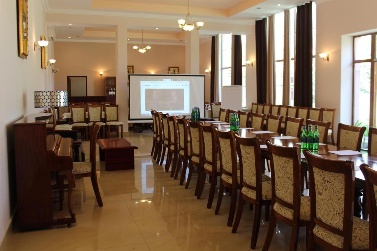 Diligence Hotel & Restaurant Dilijan Exterior photo