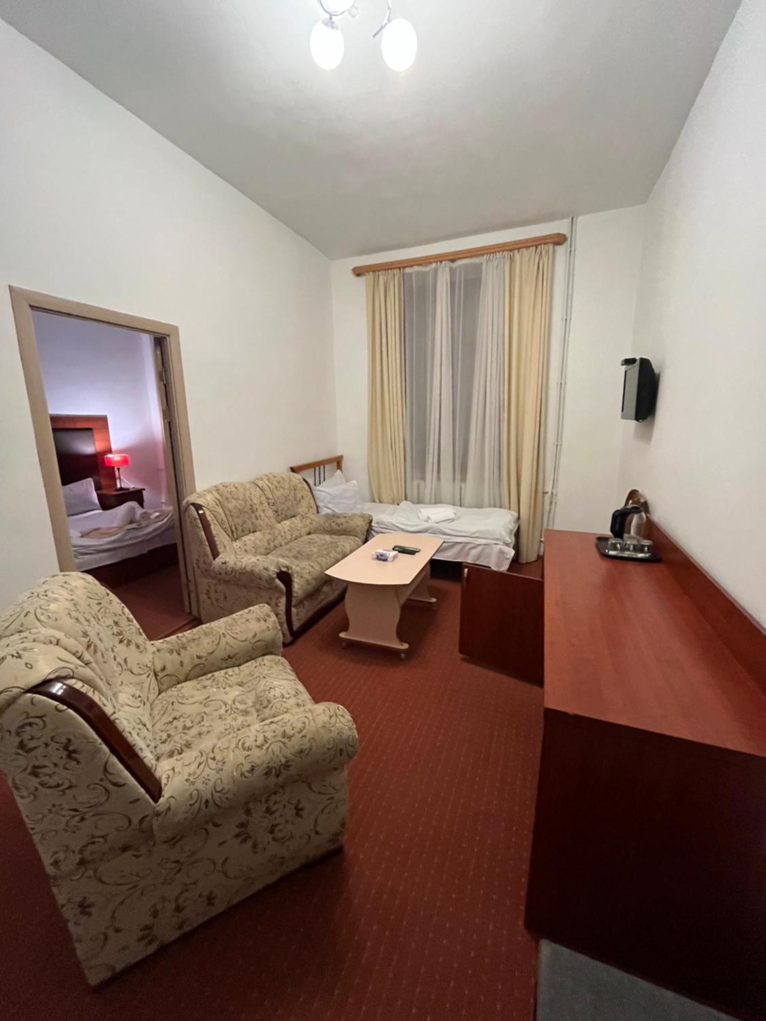 Diligence Hotel & Restaurant Dilijan Exterior photo